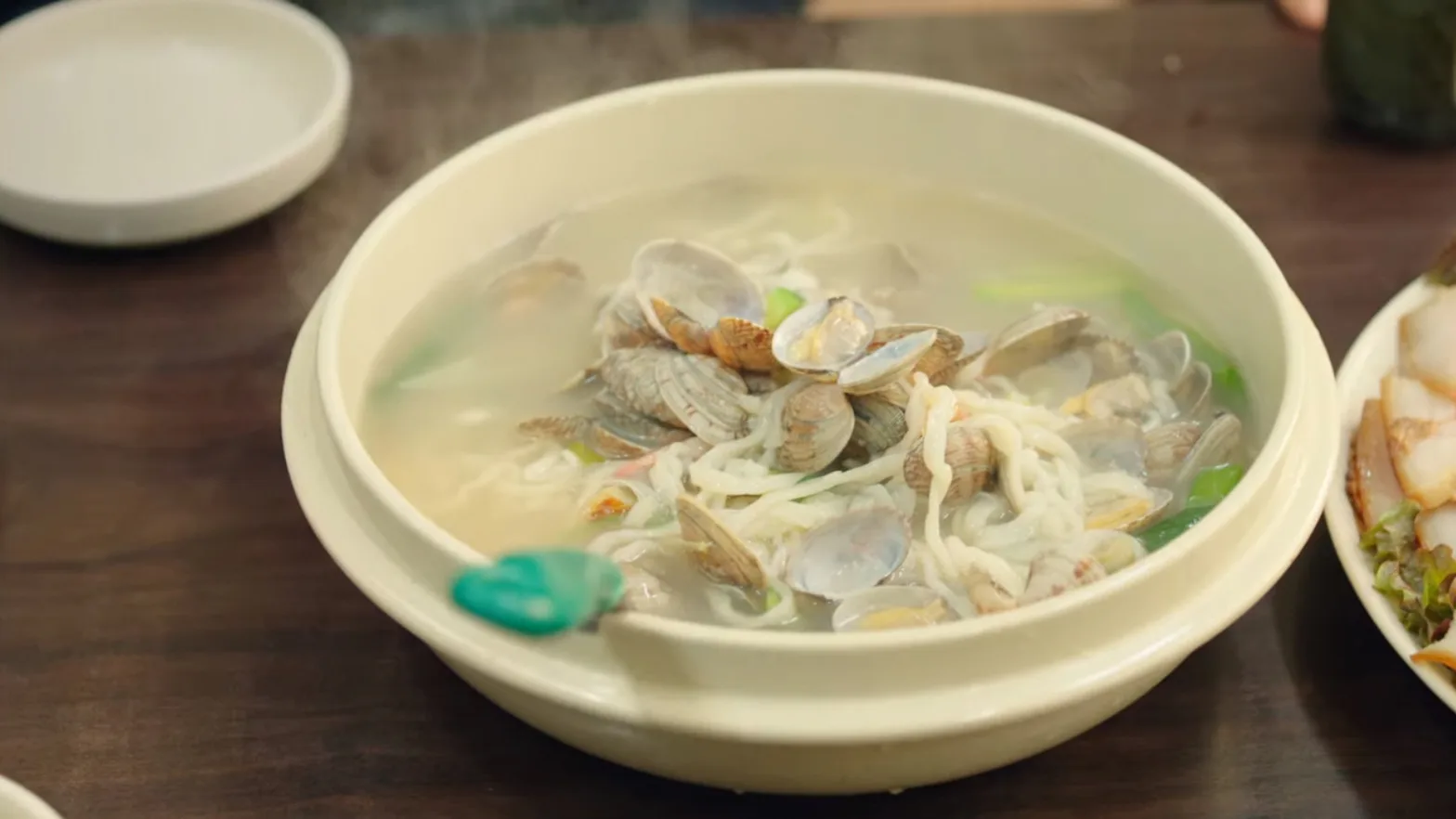 성산동칼국수집 드라마 장면 2