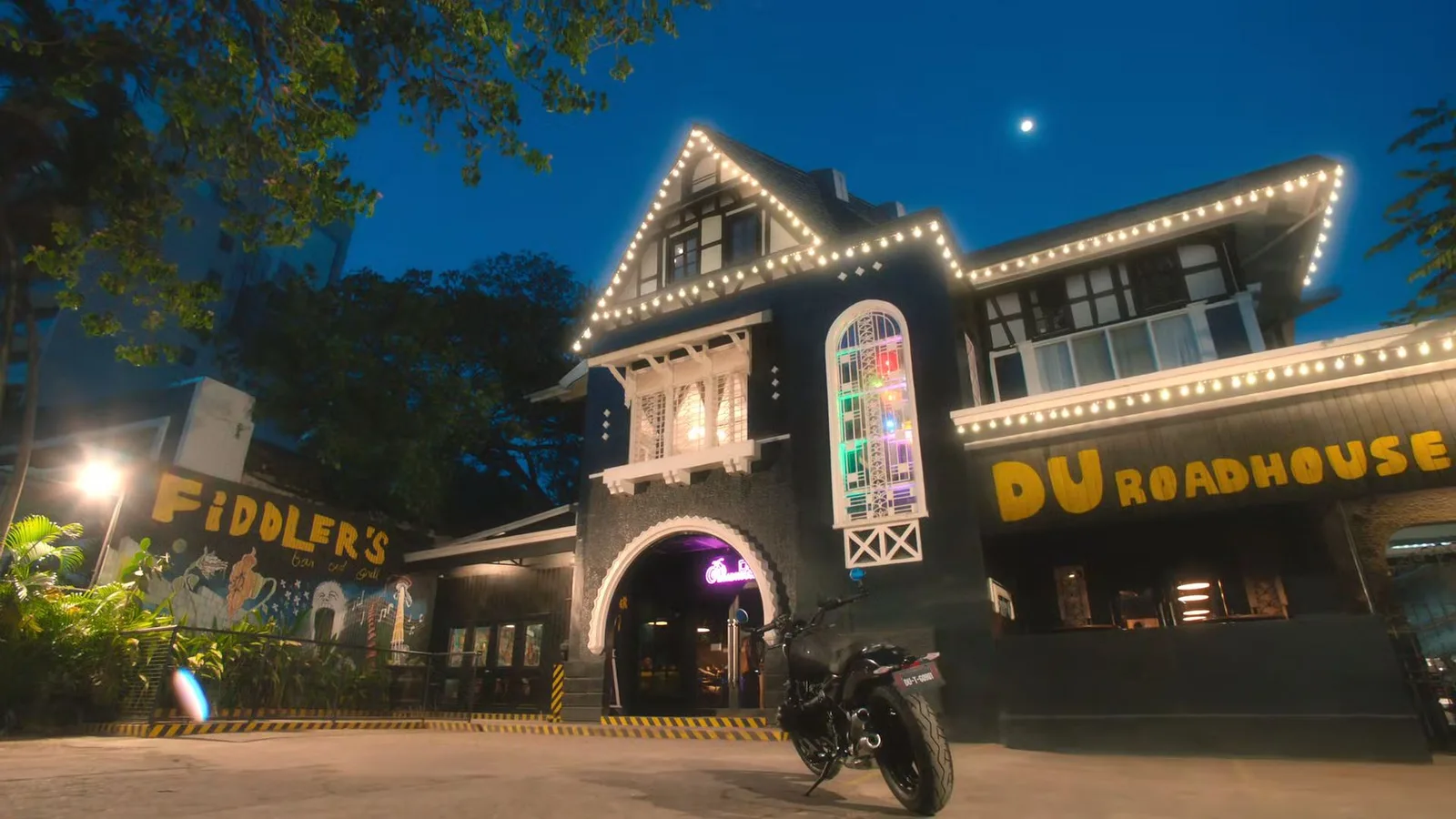 Fiddler’s Cebu 드라마 장면 1