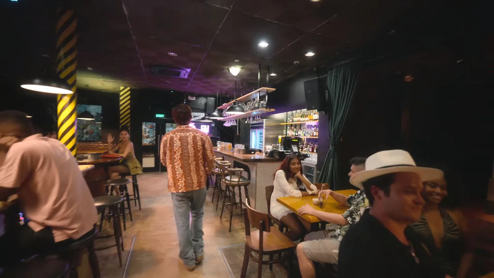 Fiddler’s Cebu 드라마 장면 2