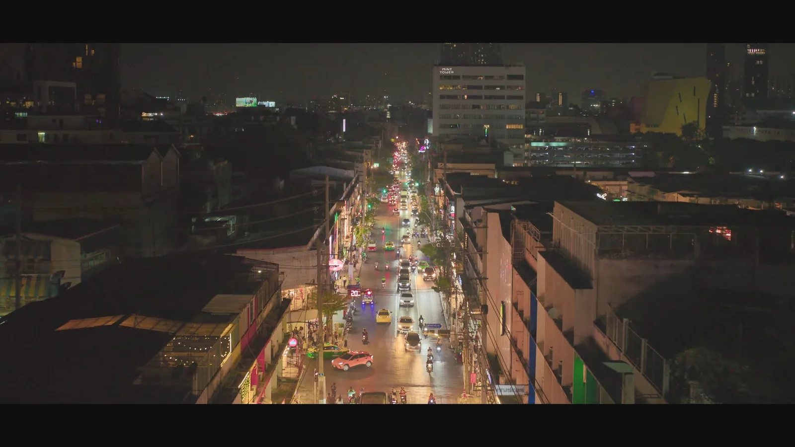 586 Banthat Thong Rd 드라마 장면 1